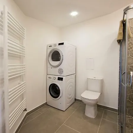 Luxury Penthouse Old Town 아파트