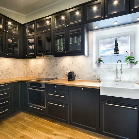 Luxury Penthouse Old Town 아파트 *
